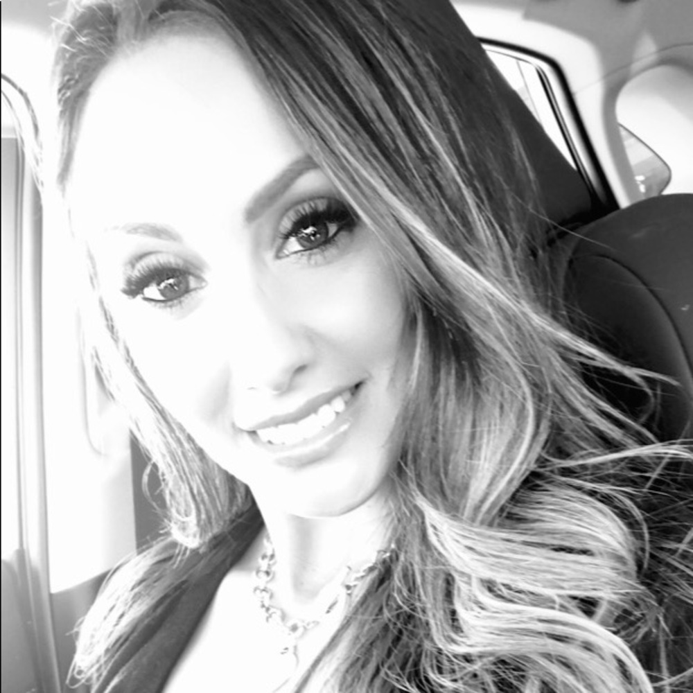 Meet your Posher, Liana